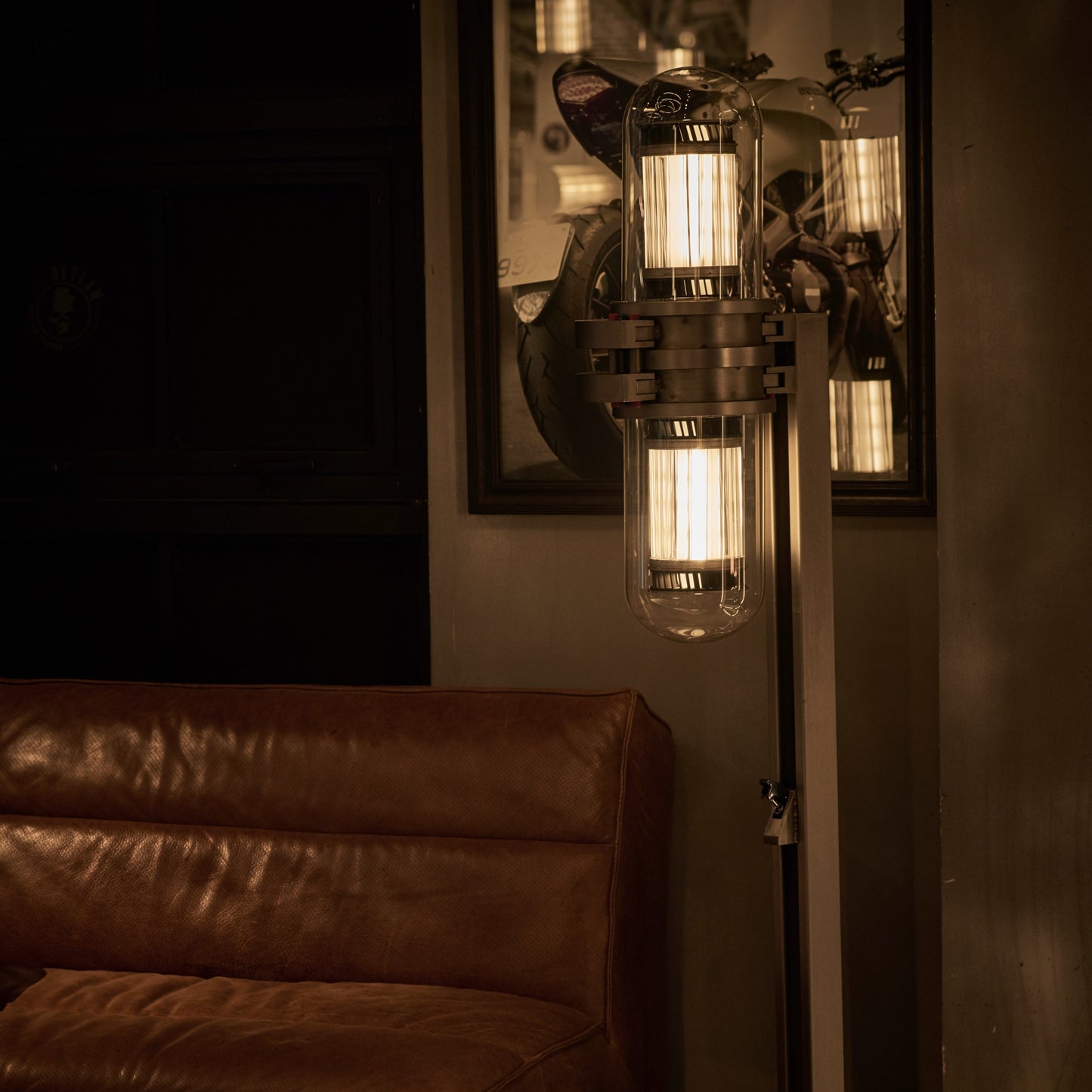 TURBINE FLOOR LAMP