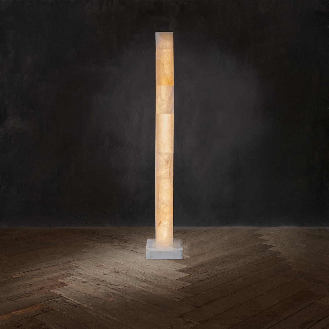 FROZEN FLOOR LAMP