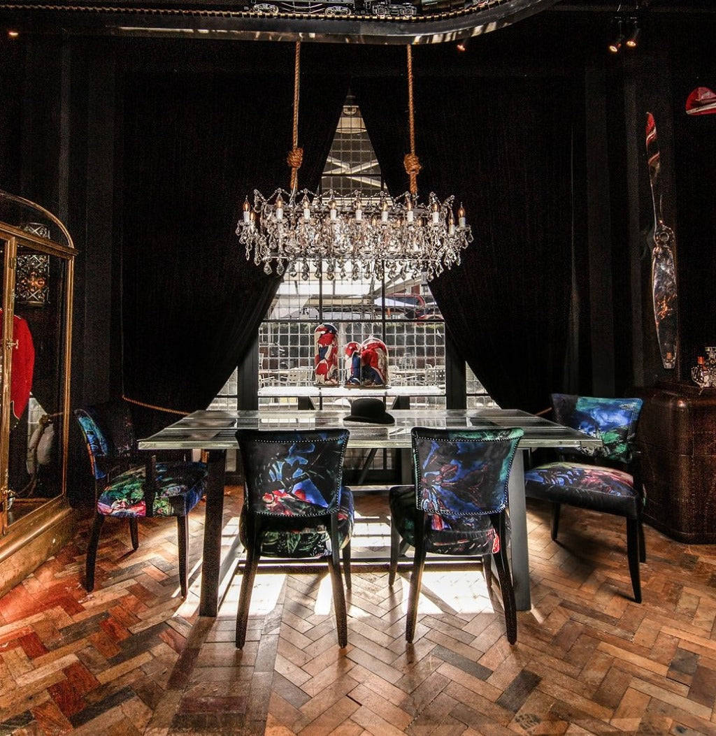 ICEBERG DINING TABLE