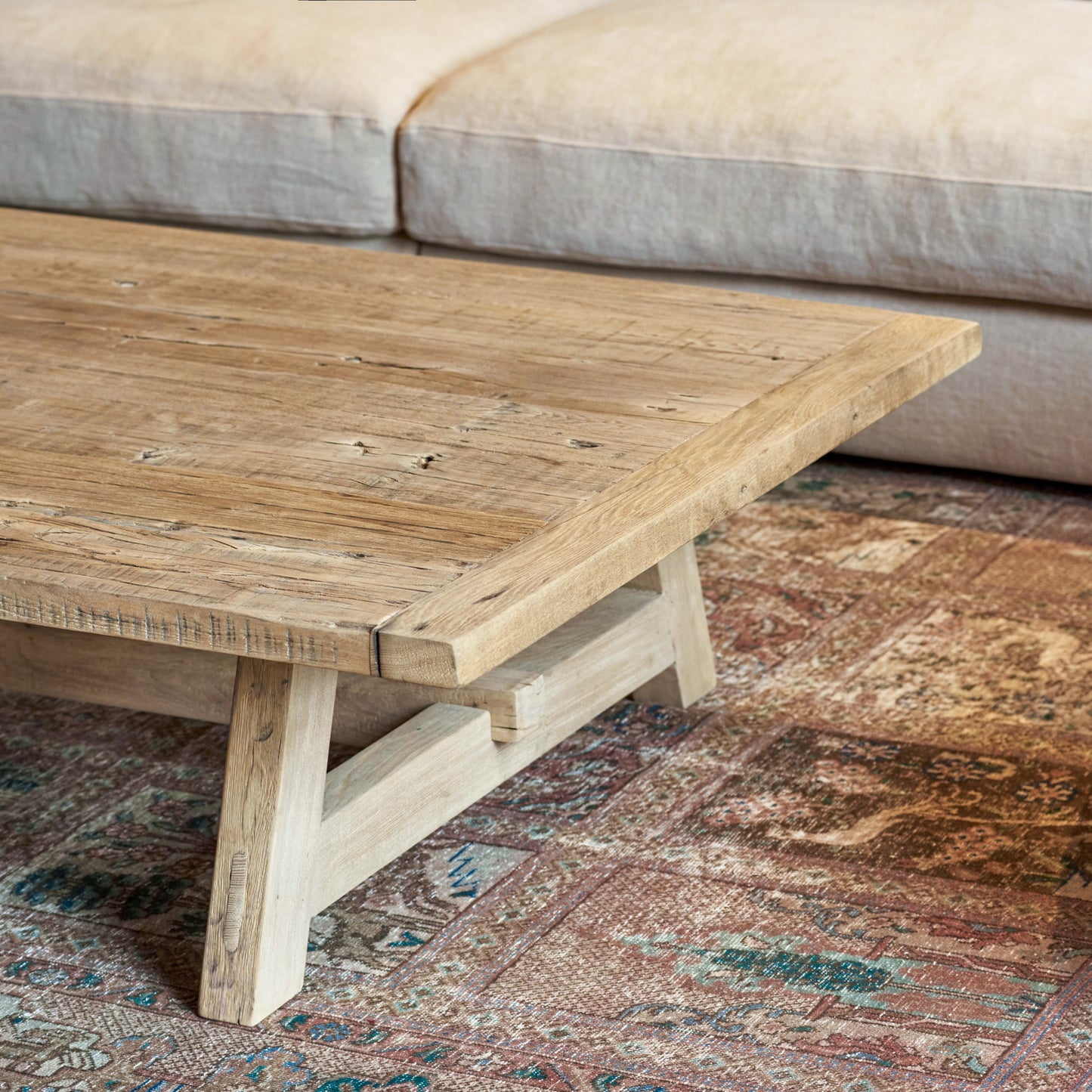 BRIDGE OAK COFFEE TABLE