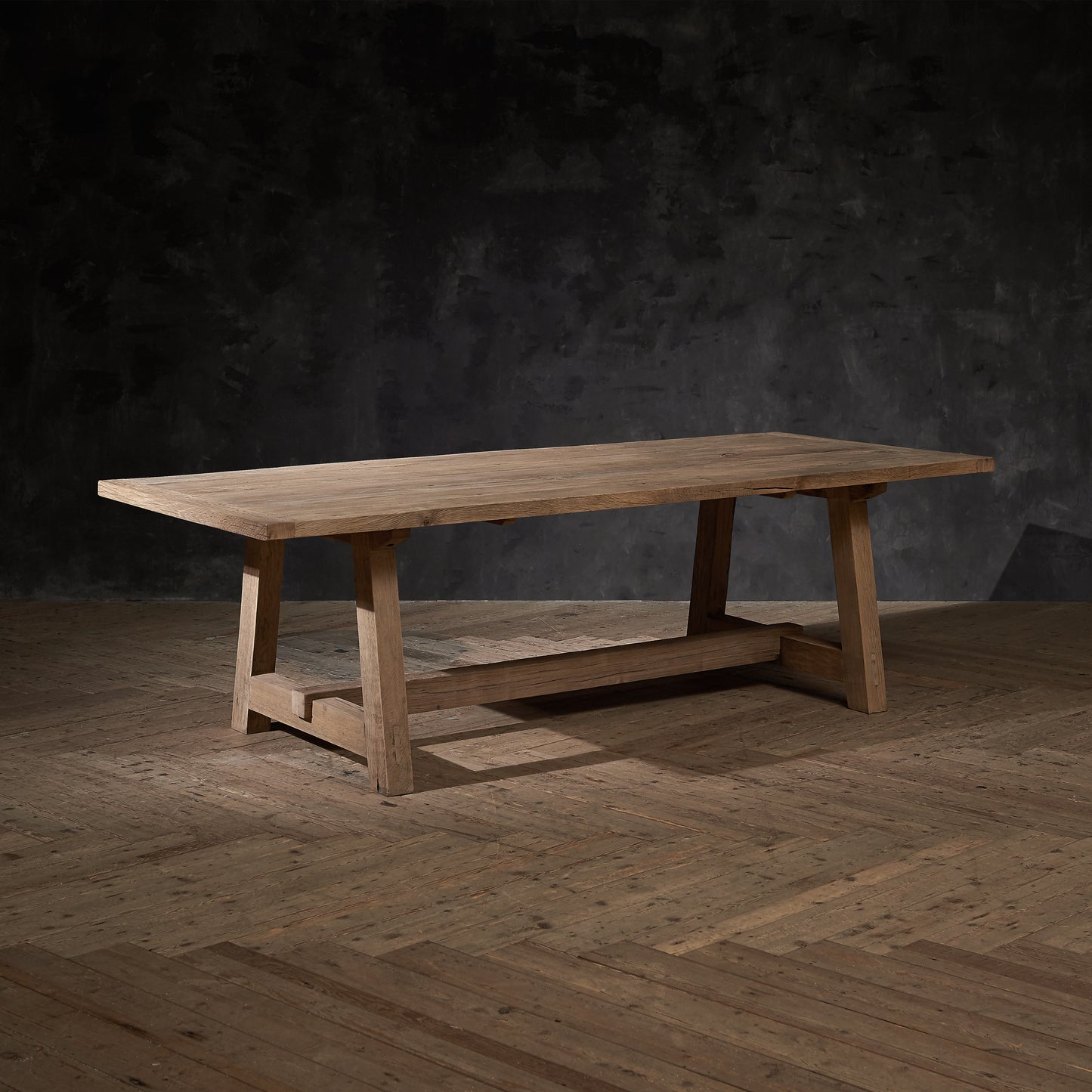 BRIDGE OAK DINING TABLE