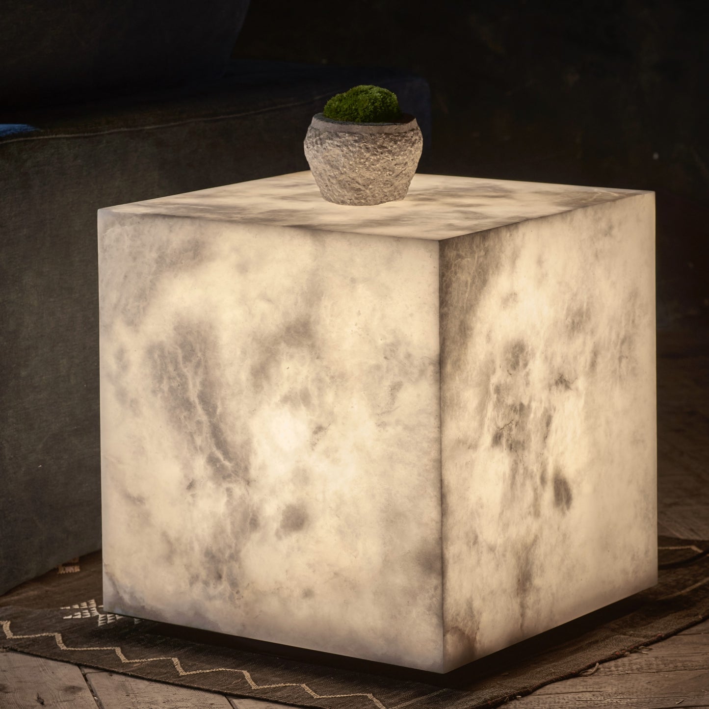 ALABASTER CUBE SIDE TABLE